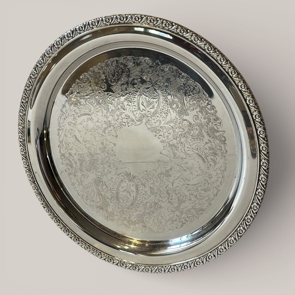 Vintage Oneida USA Leonard Silverplate Etched Serving Trays - Picture 5 of 9